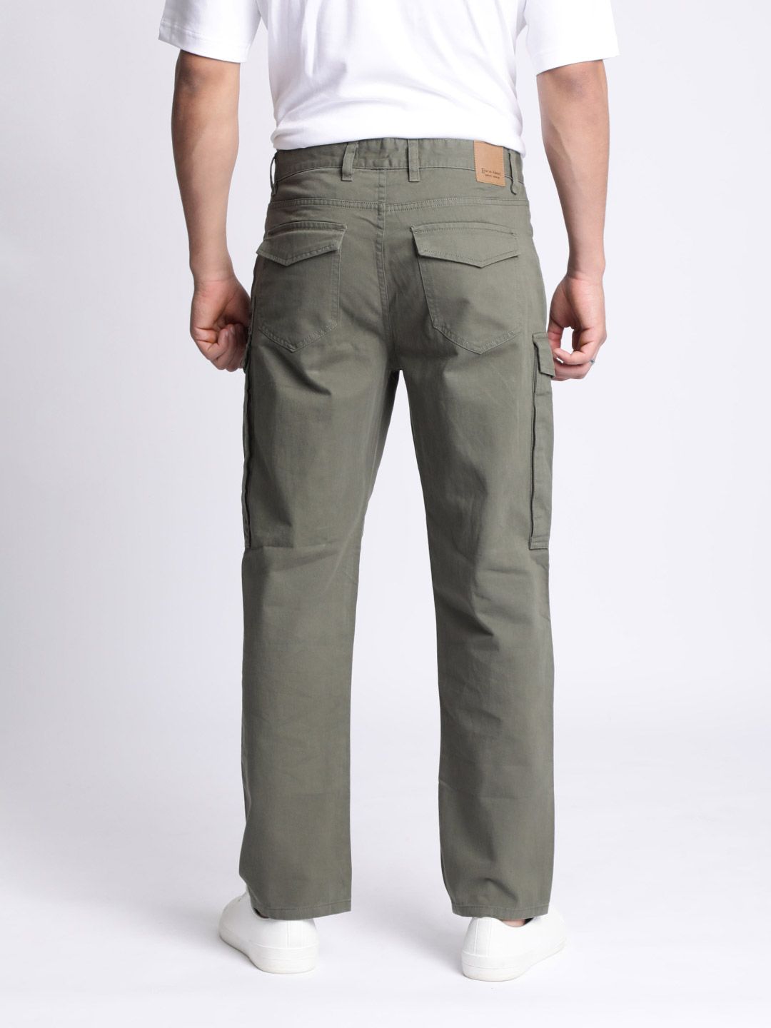 Bene Kleed Men Relaxed Mid-Rise Plain Pure Cotton Cargos