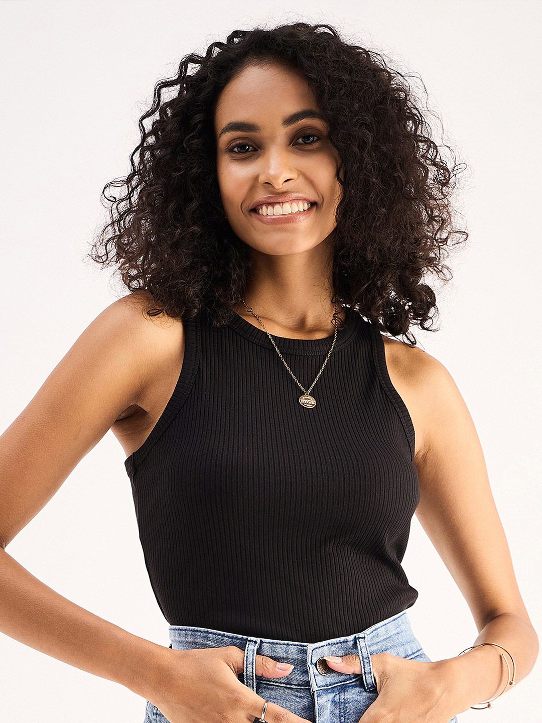 SASSAFRAS BASICS Round Neck Ribbed Cotton Top