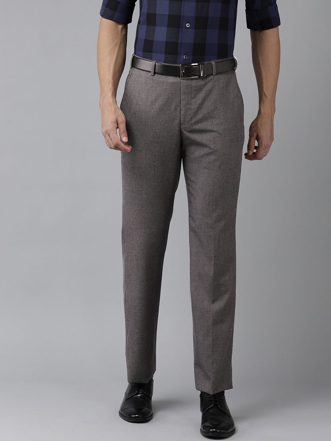 Park Avenue Men Mid-Rise Textured Smart Trousers