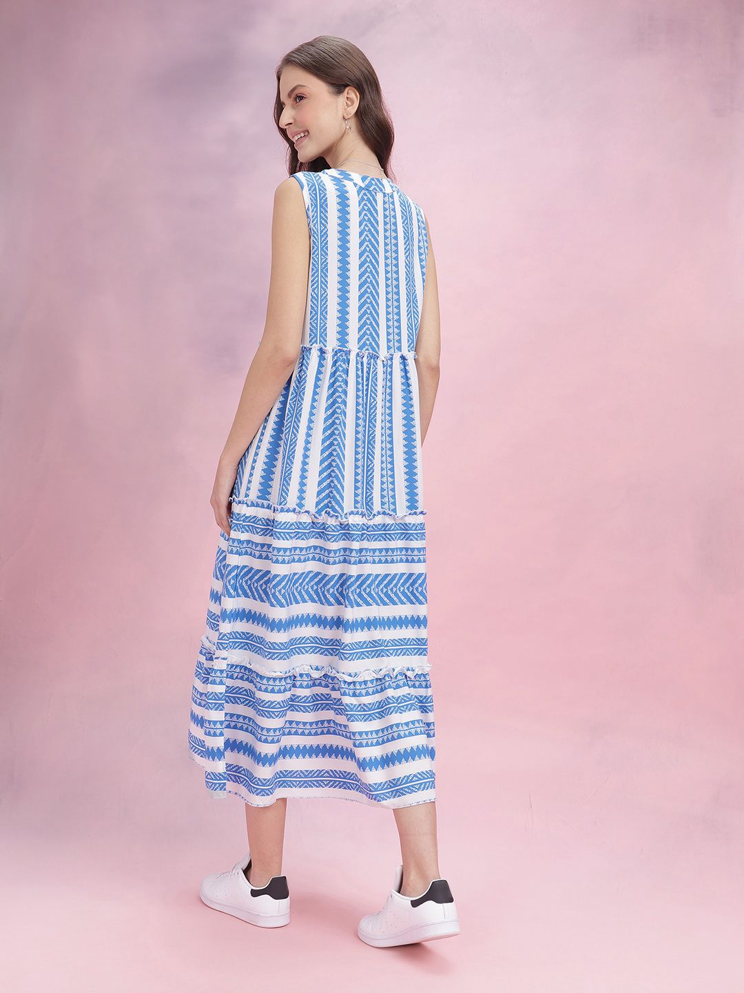 DressBerry Geometric Printed A-Line Midi Dress