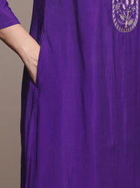 House of Pataudi Floral Embroidered Jashn Kurta