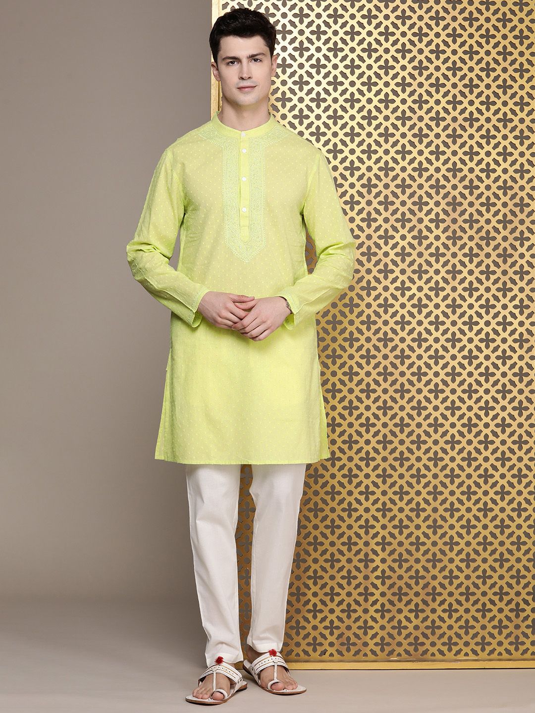 House of Pataudi Men Jashn Pure Cotton Yoke Design Thread Work Dobby Kurta