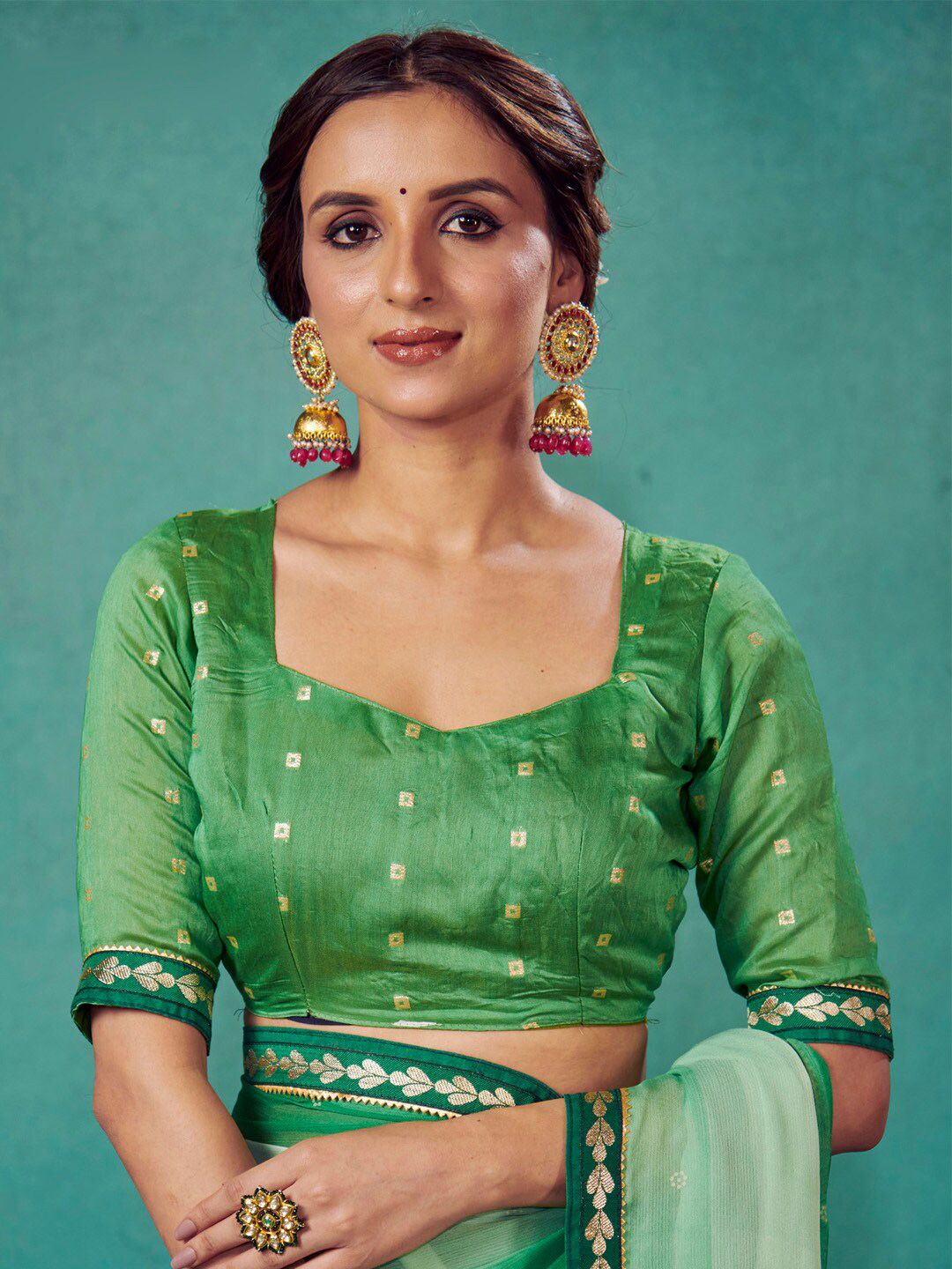 Saree mall Striped Gotta Patti Poly Chiffon Sarees