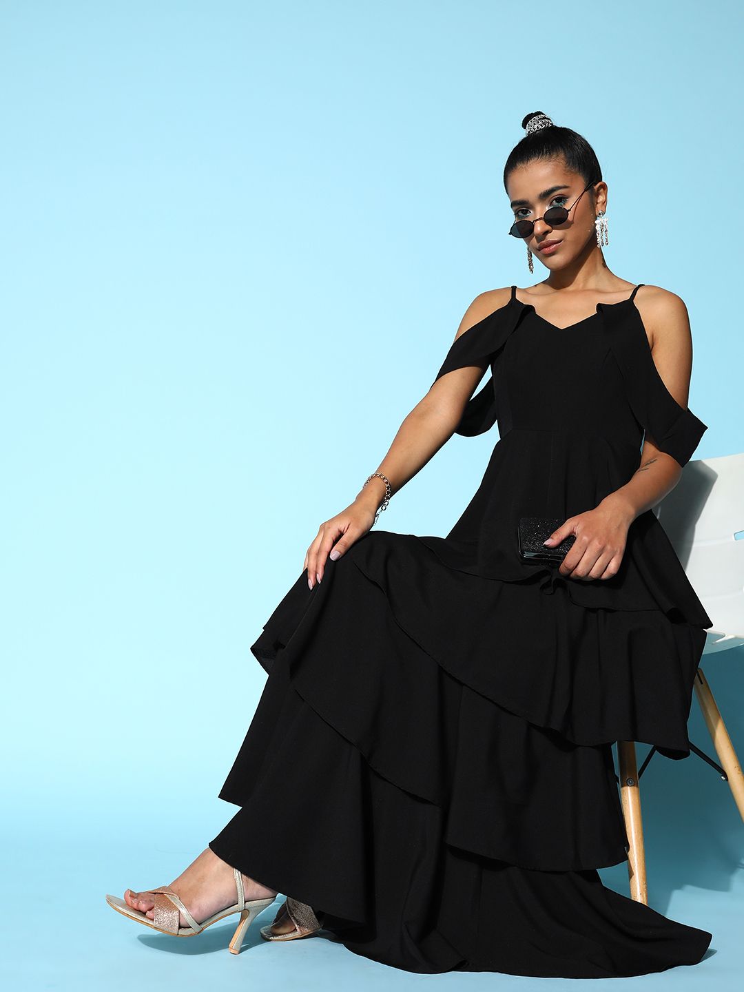 Berrylush Black Crepe Cold-Shoulder Sleeves Tiered Maxi Dress