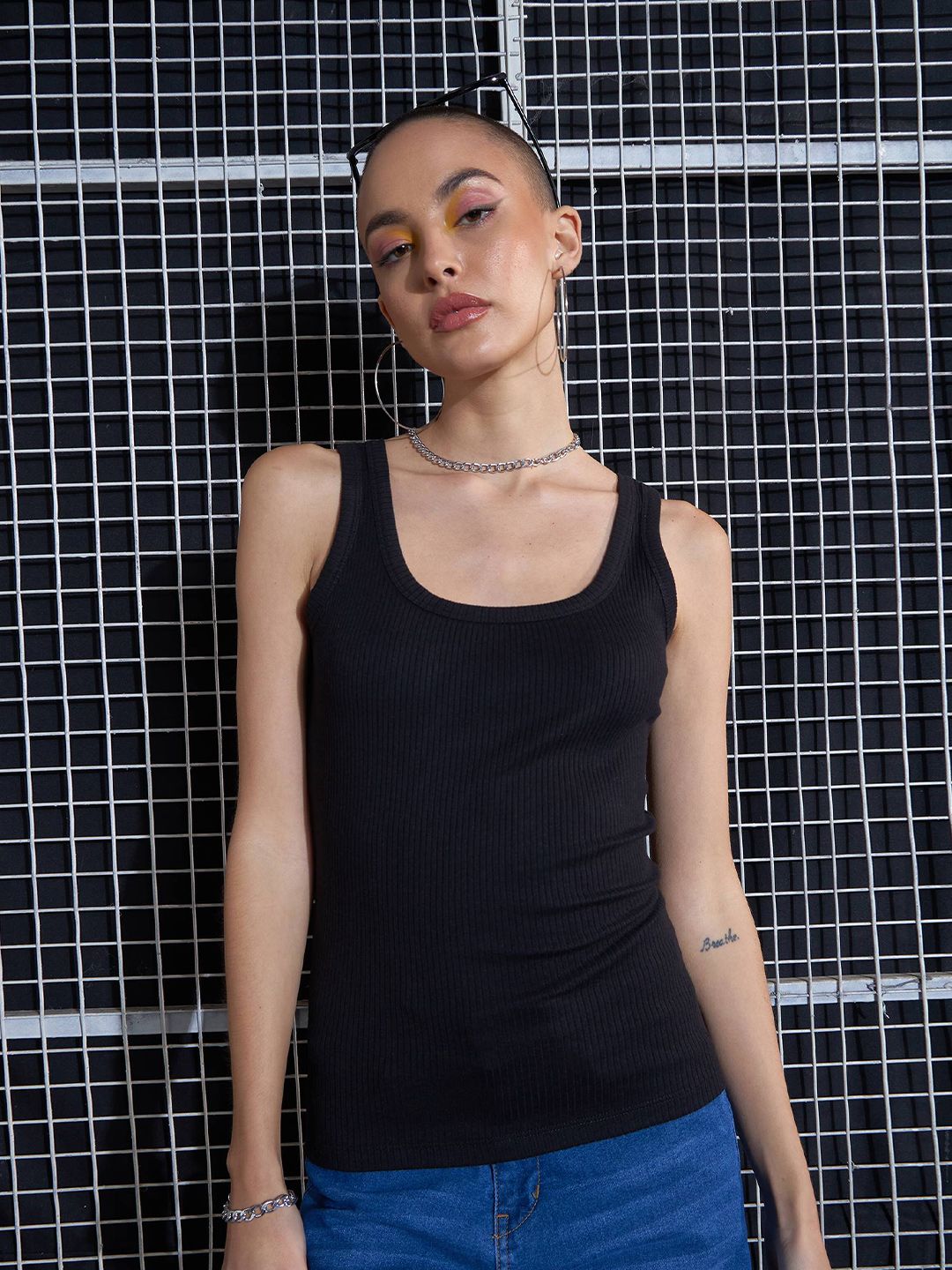 SASSAFRAS Black Scoop Neck Tank Top