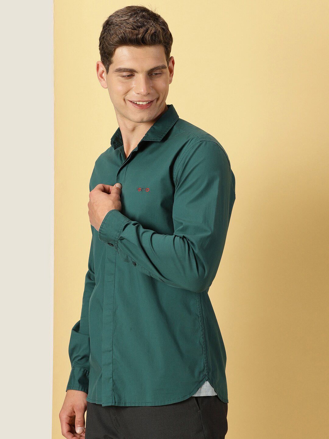 Thomas Scott Classic Spread Collar Casual Shirt