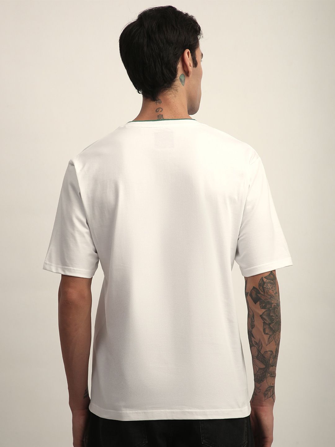 DILLINGER Men Short Sleeve Oversized V-Neck Printed Tshirt