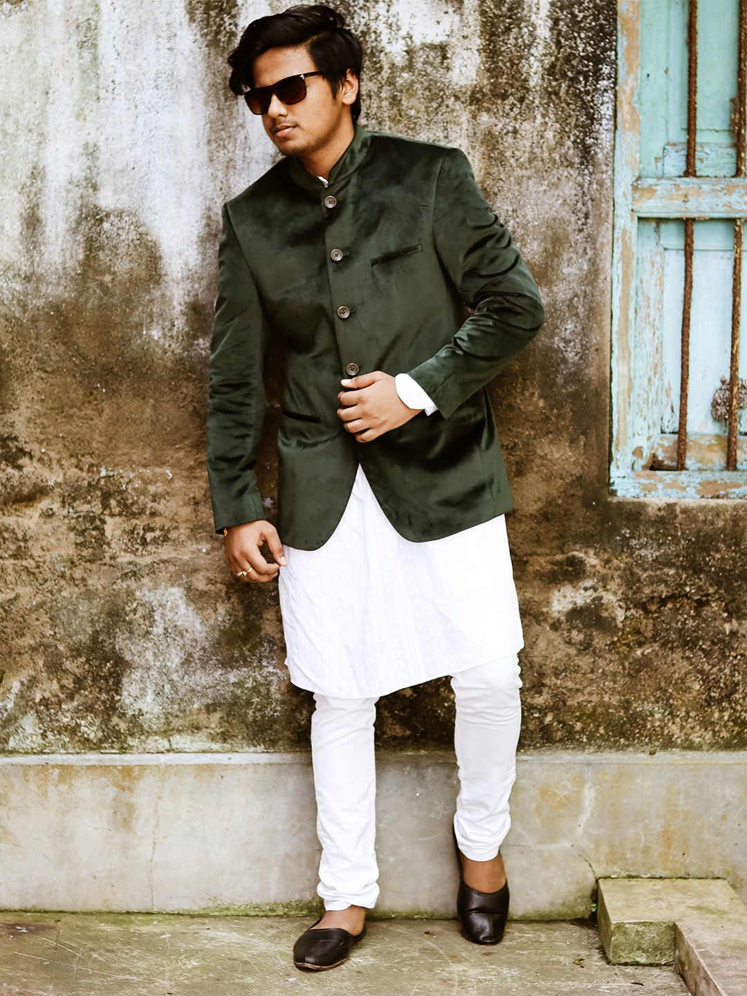 Jompers Men White Solid Kurta dengan Piyama