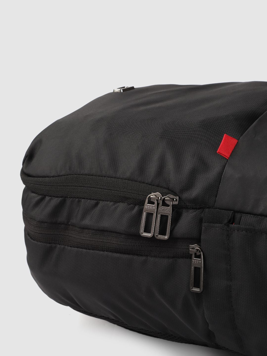 Gear Unisex Black Solid 16 Inch Laptop Backpack