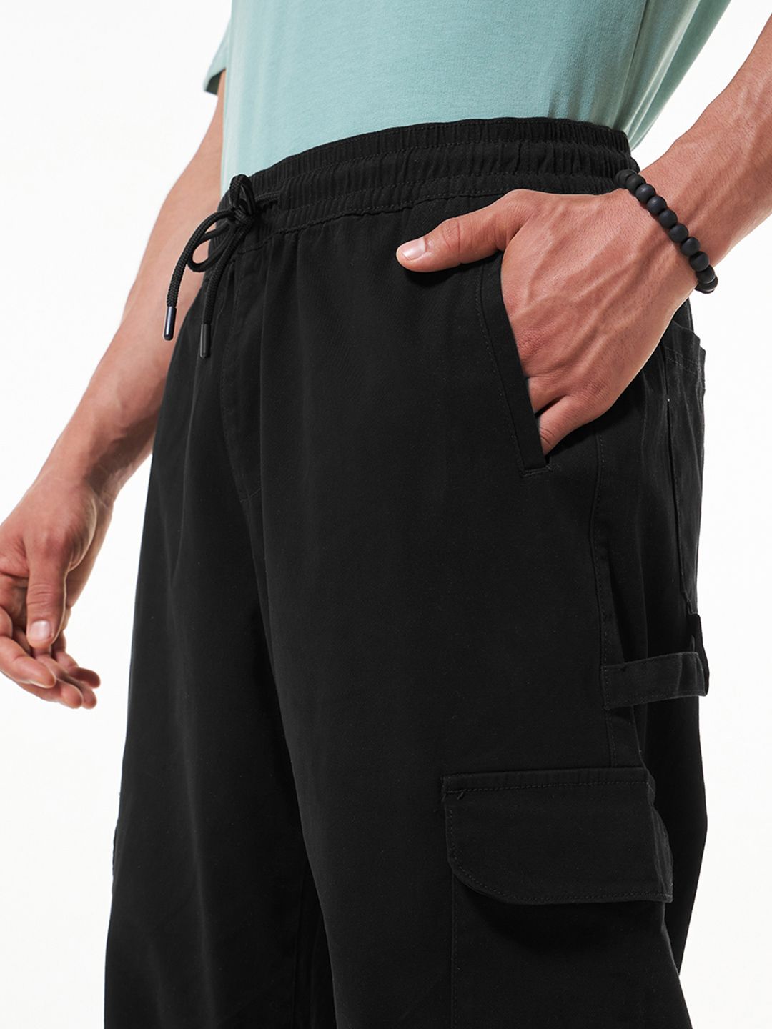 Bewakoof Men Cargo Carpenter Pants