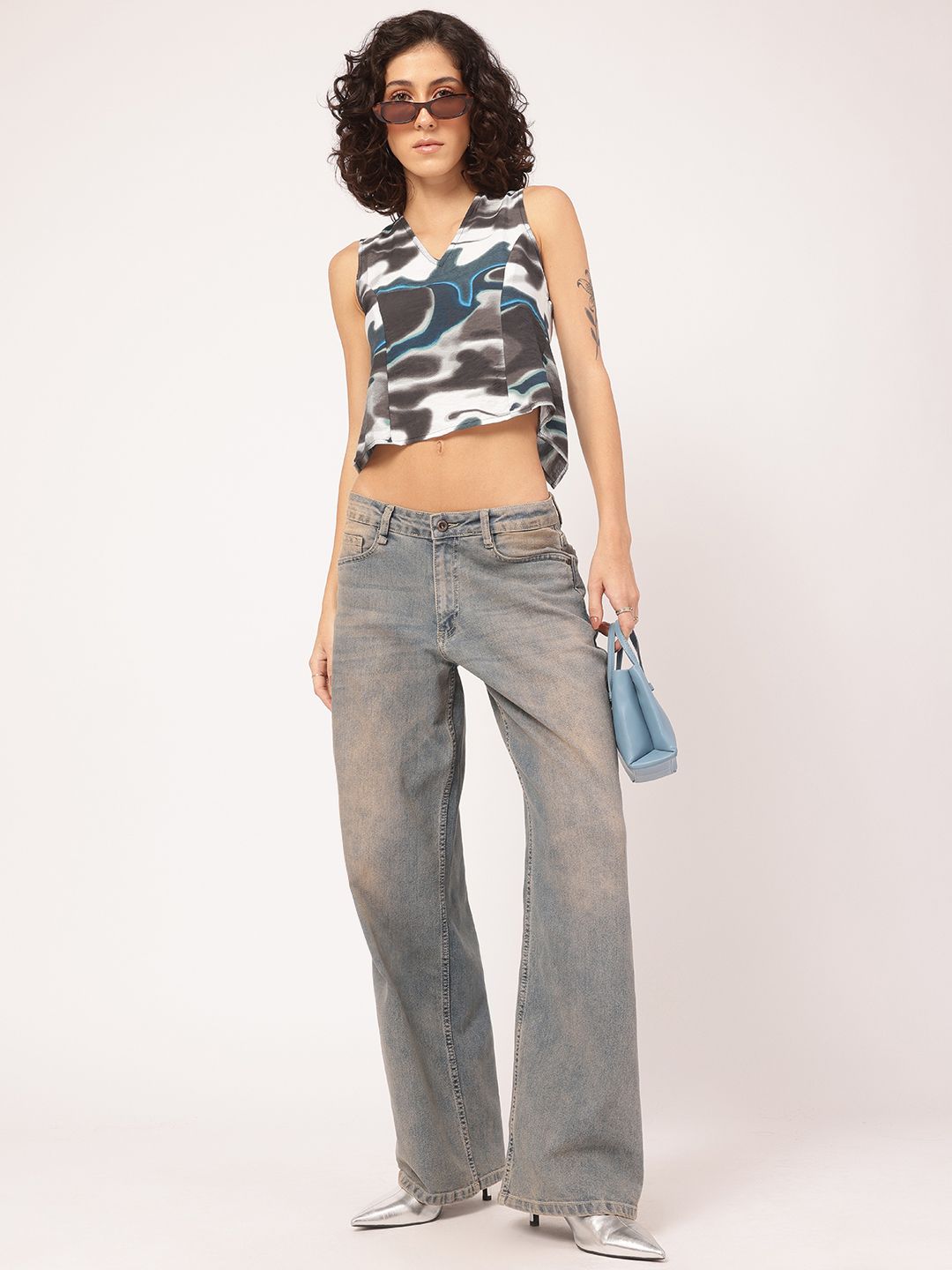 DressBerry Printed Open Back Crinkled Crop Top