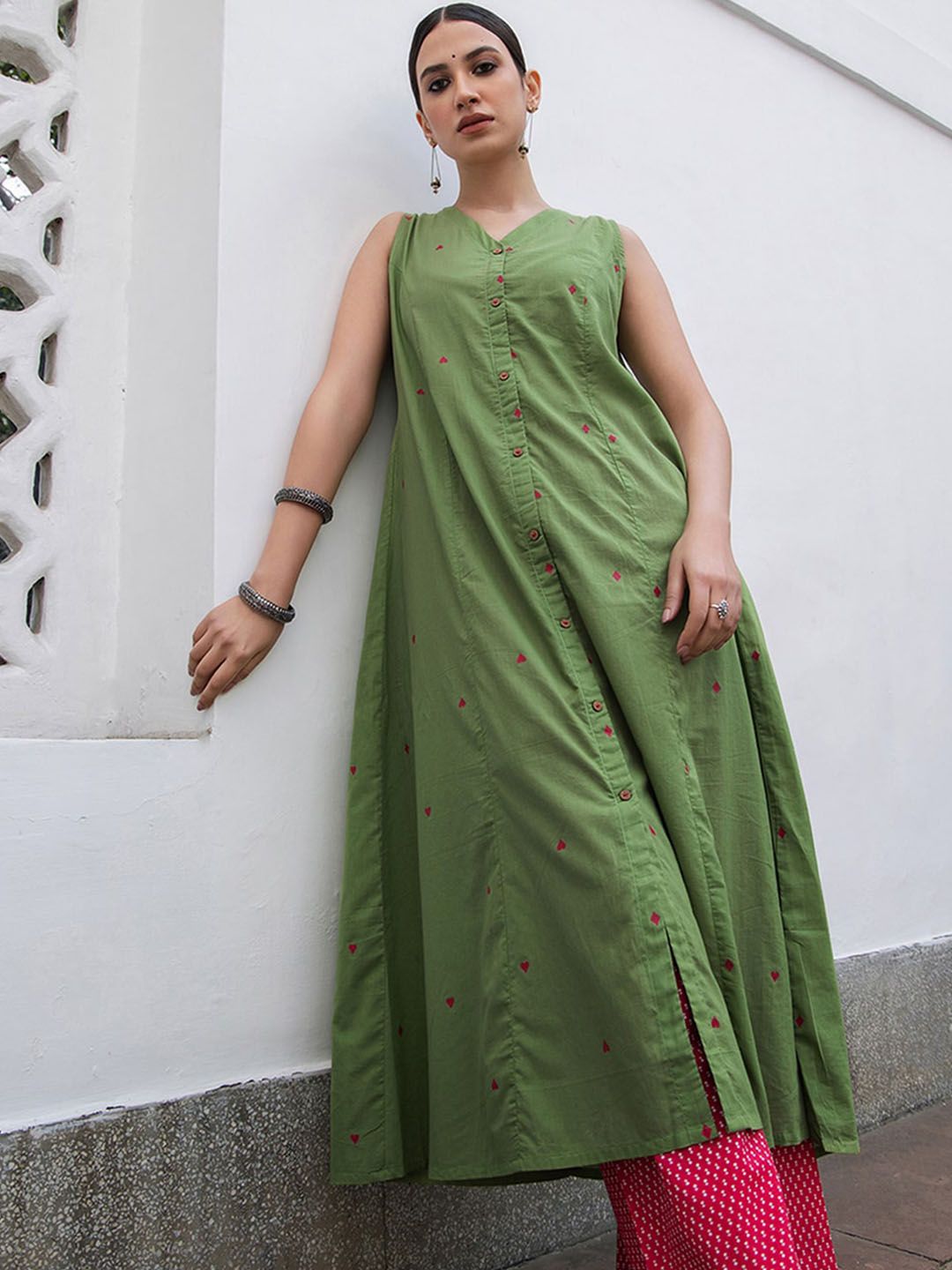 Janasya Women's Green Pure Cotton Geometric A-line Kurta Set