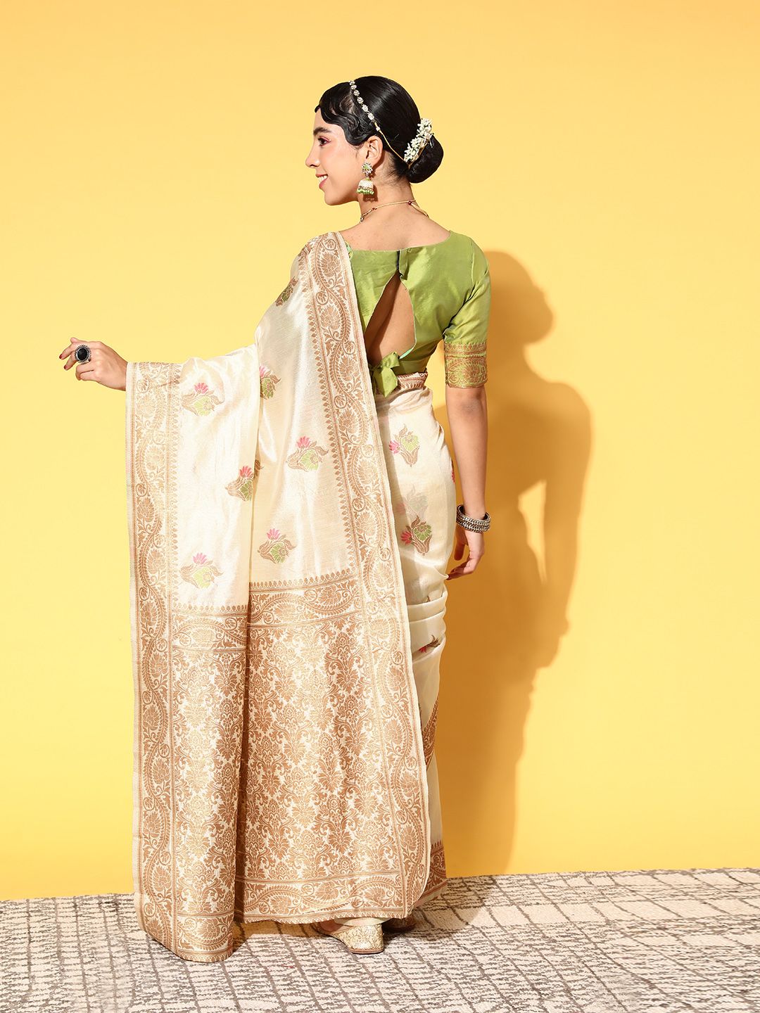 Saree mall Beige Woven Design Banarasi Saree
