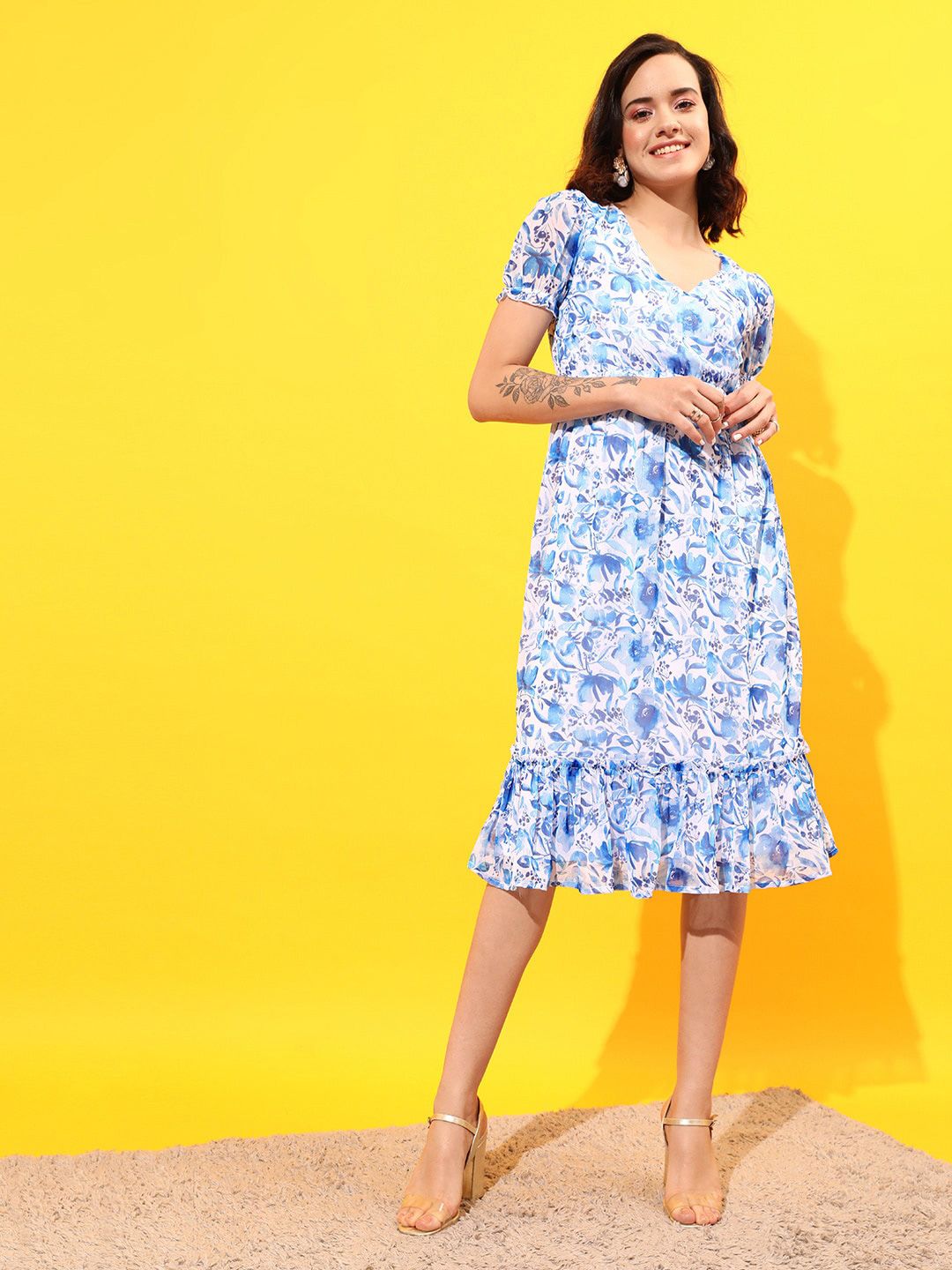 STREET 9 Floral Printed V Neck Puff Sleeves Dress