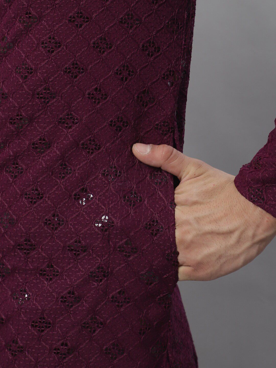 Jompers Mandarin Collar Motif Etnik Chikankari Sequined Kurta