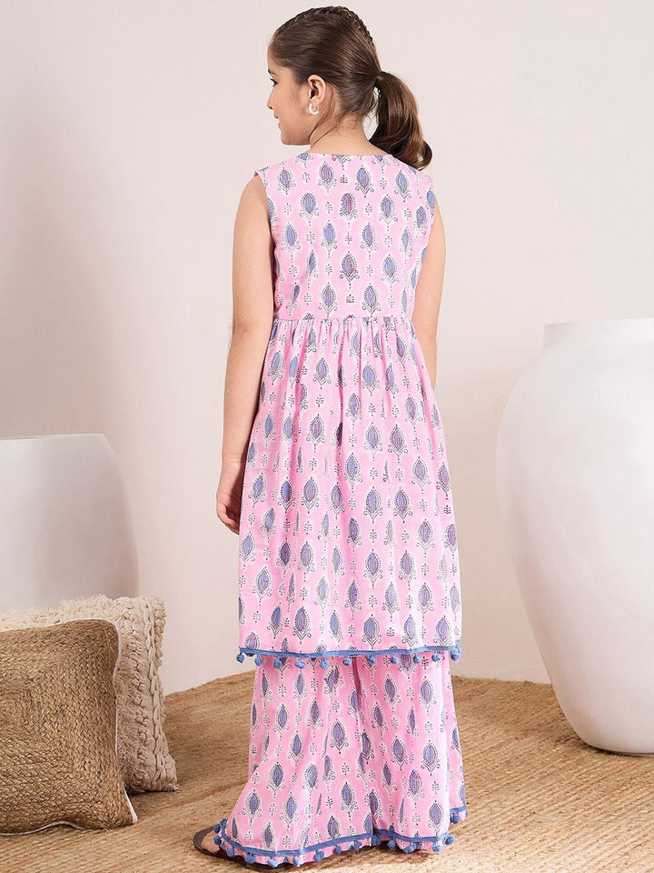 pspeaches Girls Ethnic Motifs Printed Pleated A-Line Pure Cotton Kurta with Palazzo