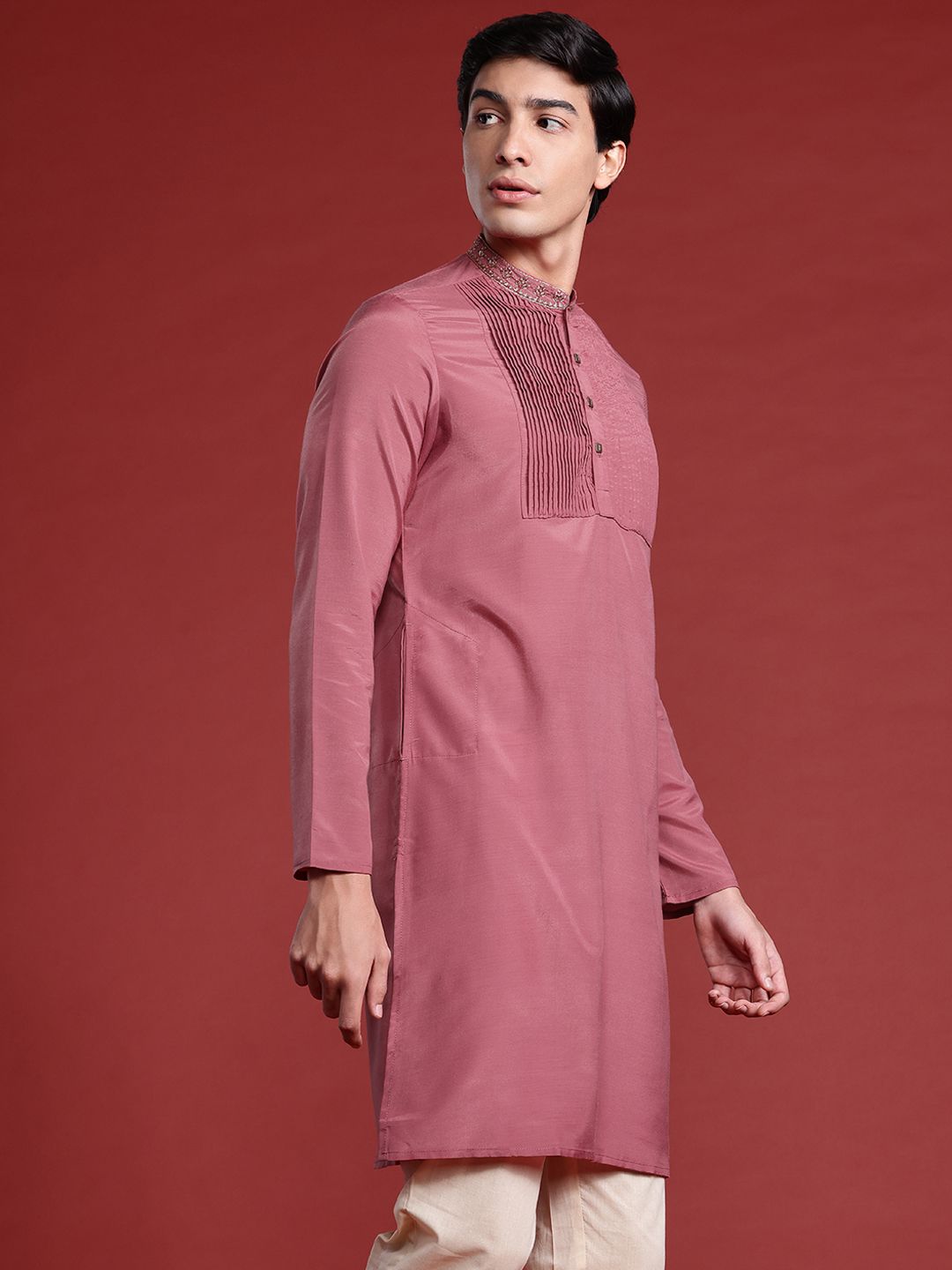 Anouk Pleated Detail Mandarin Collar Straight Kurta