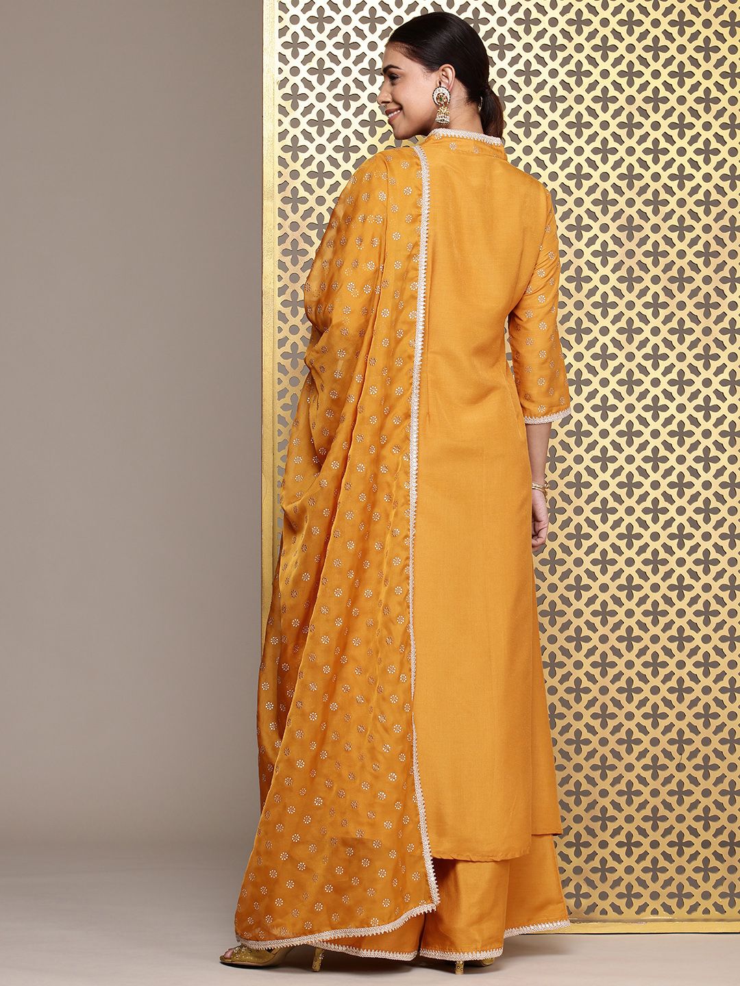 House of Pataudi Floral Printed Regular Sequinned Jashn Kurta with Palazzos & Dupatta