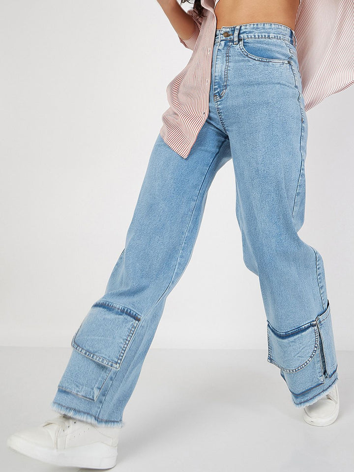 SASSAFRAS Women Straight Fit High-Rise Clean Look Light Fade Jeans