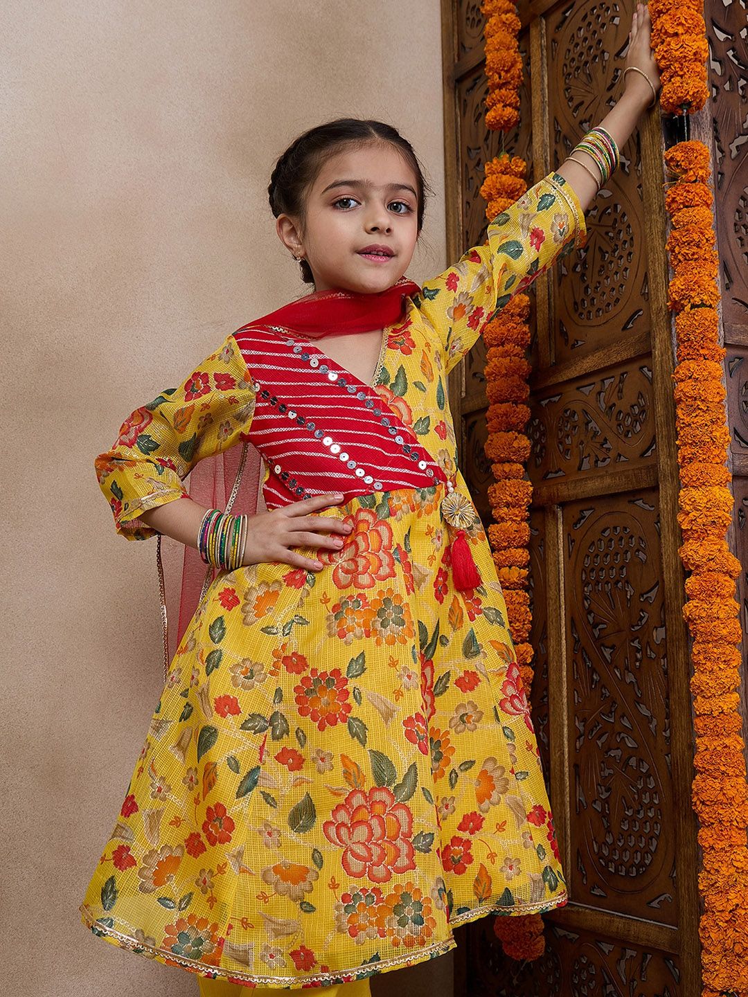 pspeaches Girls Floral Printed V-Neck Anarkali Kurta With Trousers & Dupatta