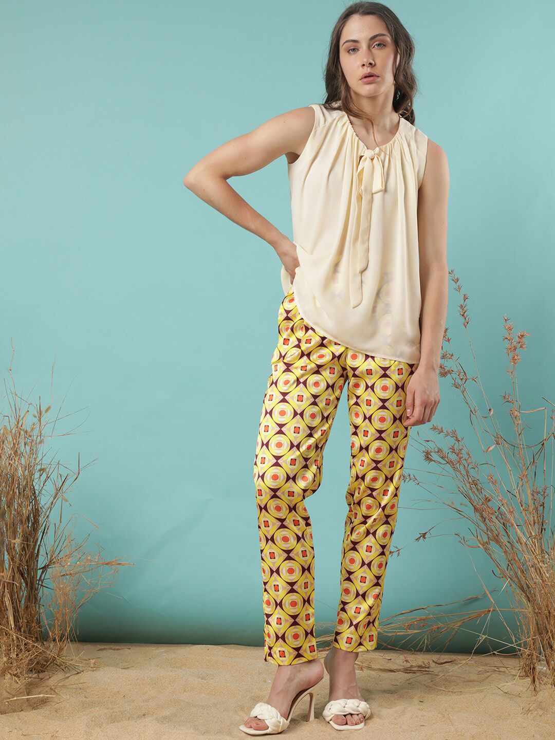 RAREISM Tie-Up Neck Top