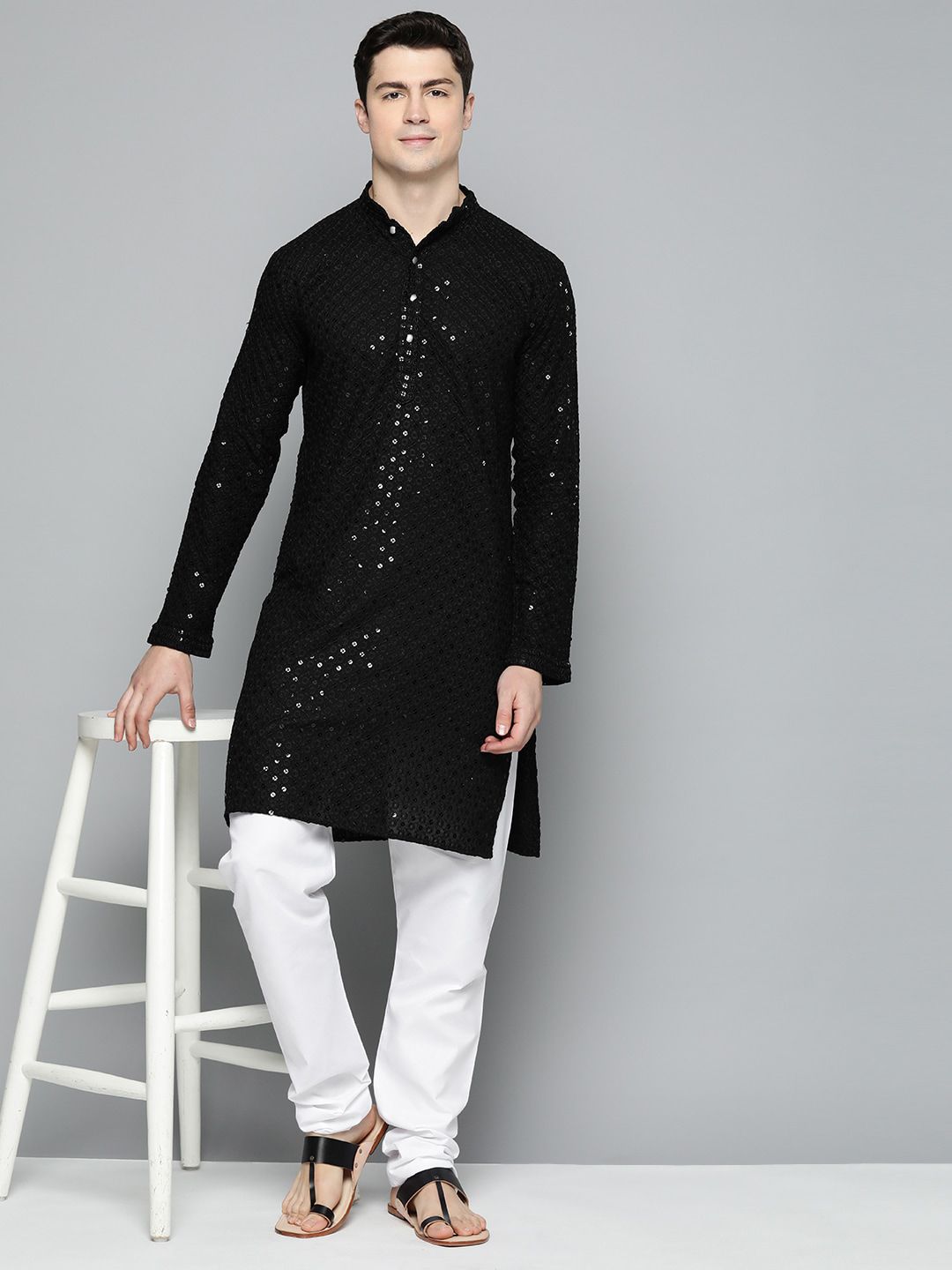 Jompers Men Mandarin Collar Embellished Cotton Kurta