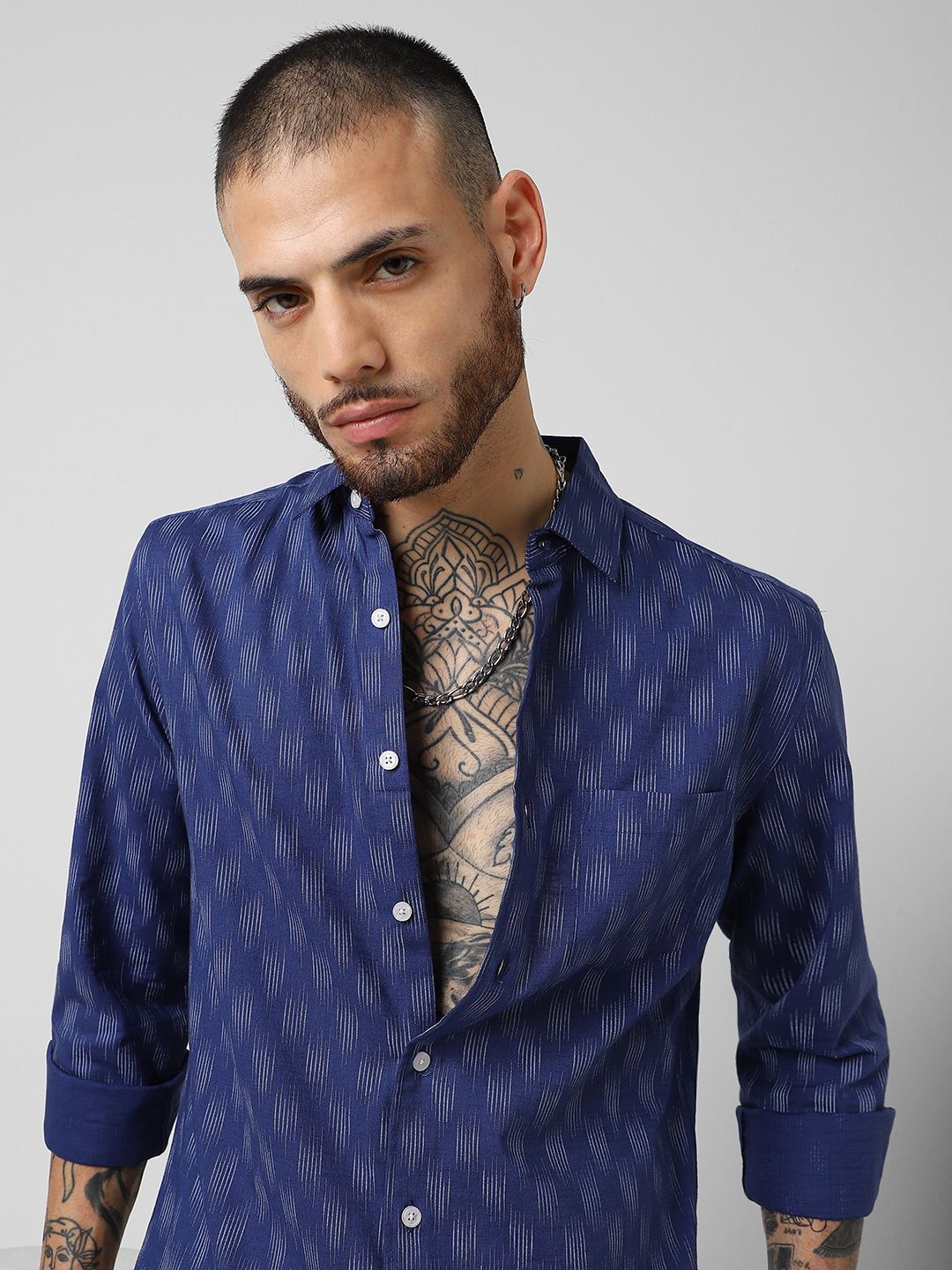 VASTRADO Men Classic Slim Fit Opaque Checked Casual Shirt