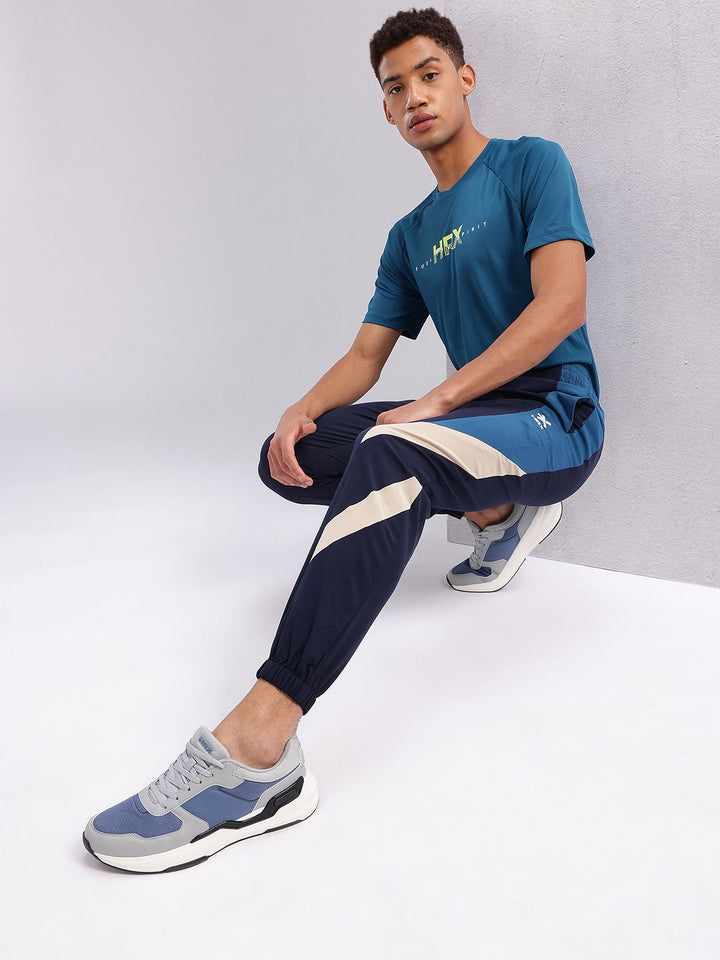 HRX by Hrithik Roshan Men Contrast Side Striped Lifestyle Joggers