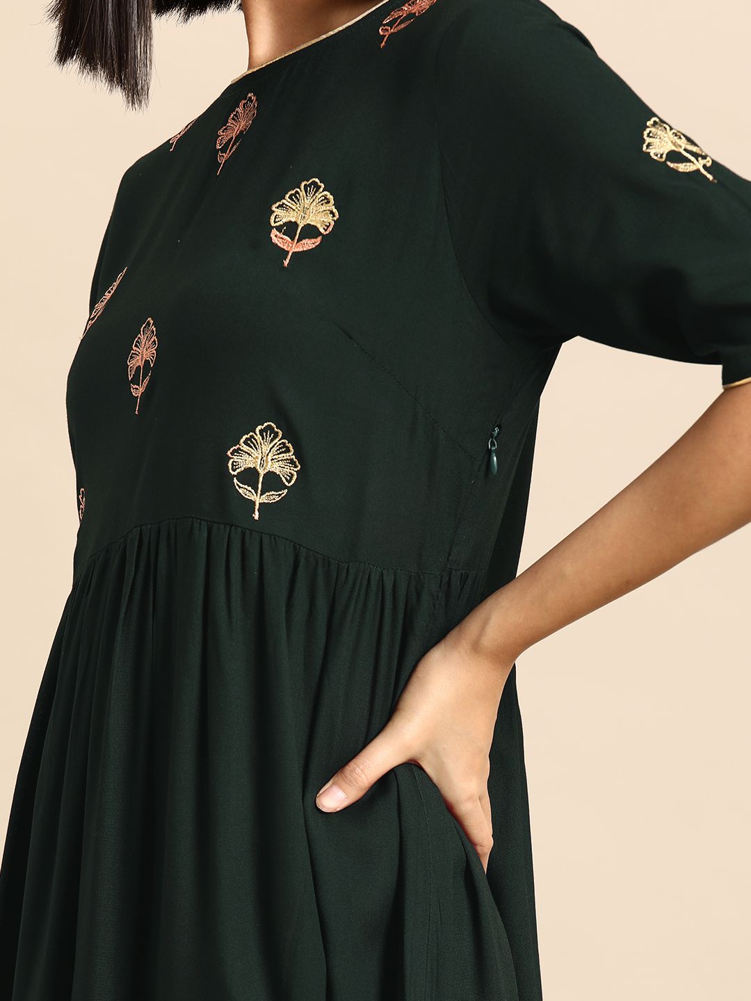all about you Women Embroidered Kurta
