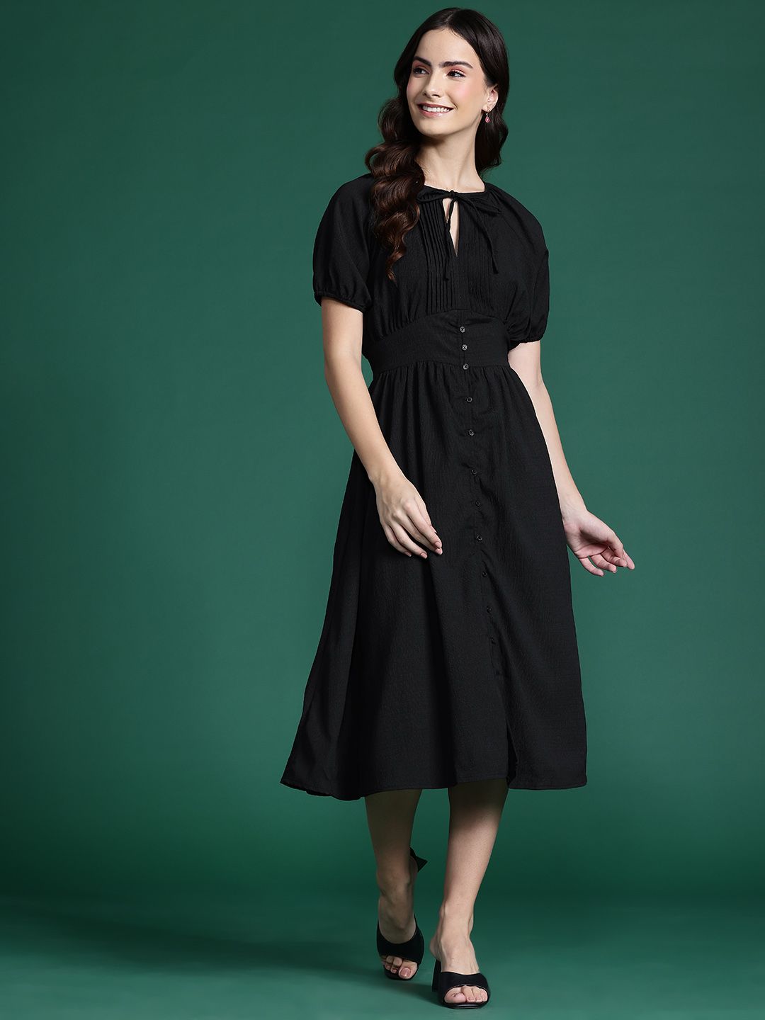 DressBerry Textured Tie-Up Neck Empire Midi Dress