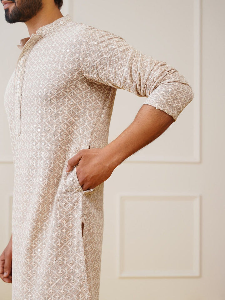 Jompers Ethnic Motifs Embroidered Mandarin Collar Straight Kurta