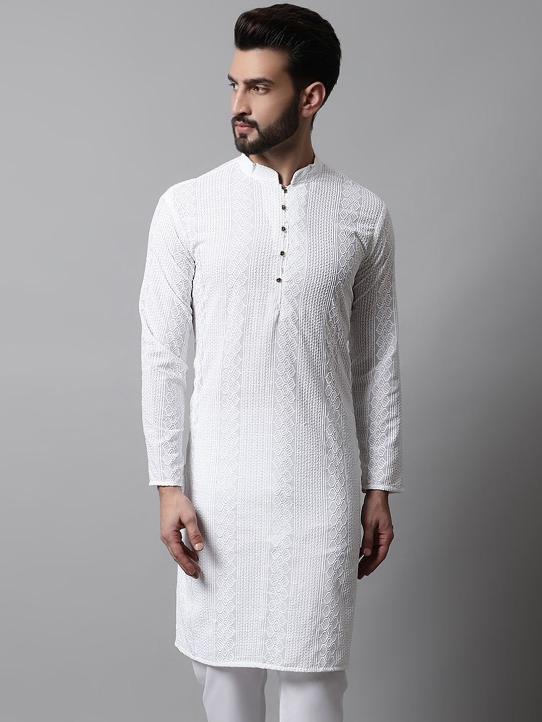 Jompers Men White Chikankari Embroidered Pure Cotton Kurta