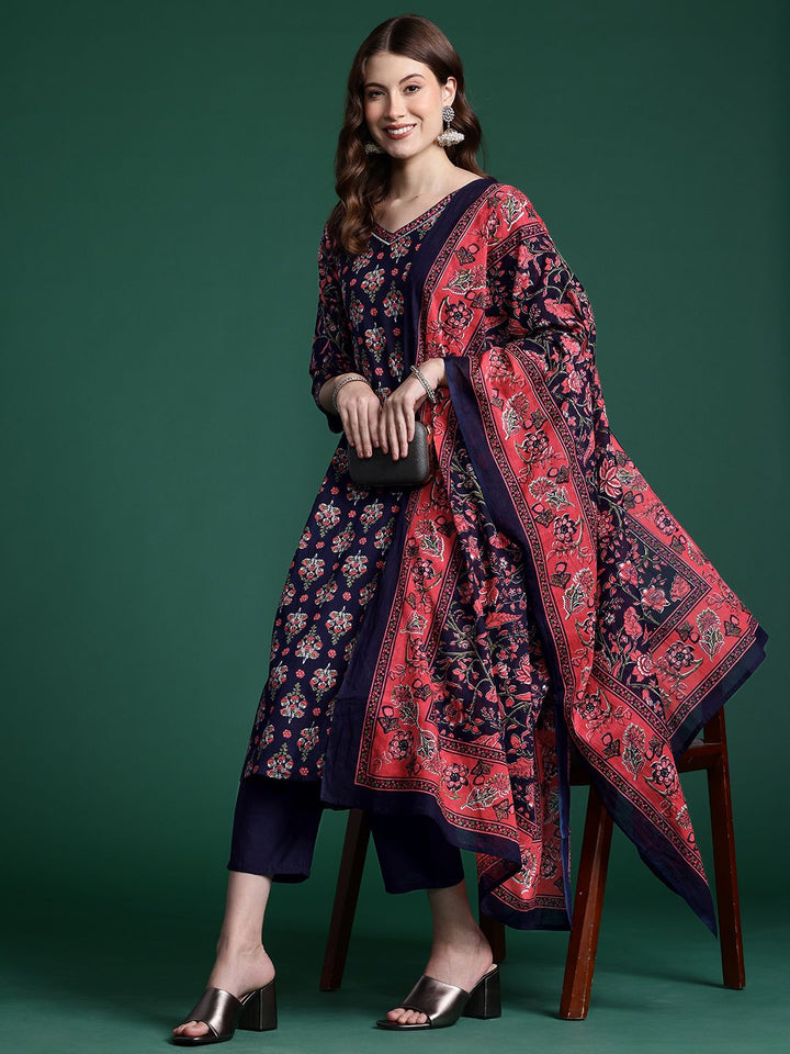 Indo Era Floral Printed Panelled Gotta Patti Pure Cotton Kurta With Trousers & Dupatta