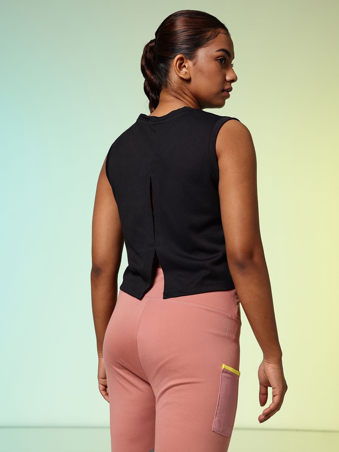 HRX by Hrithik Roshan Brand Logo Printed Cut-Out Back Rapid-Dry Running T-shirt