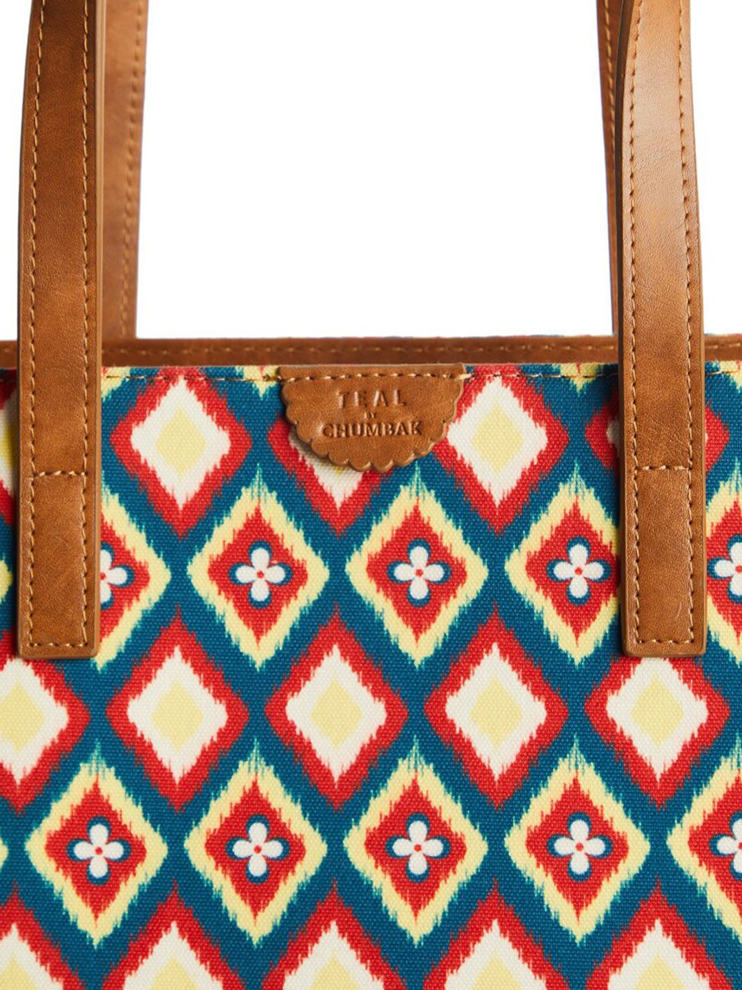 TEAL BY CHUMBAK Women Printed Bucket Tote Bag