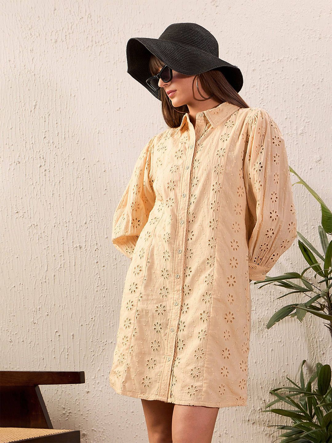 SASSAFRAS Schiffli Shirt Dress