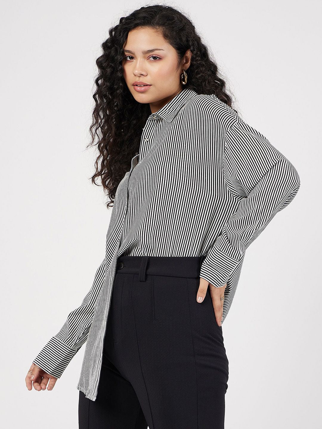 SASSAFRAS Oversized Vertical Striped Spread Collar Casual Shirt