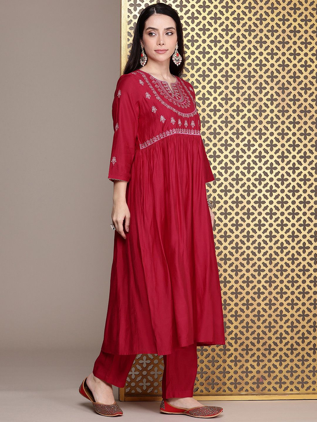 House of Pataudi Jashn Yoke Design Zari Work A-Line Kurta With Trousers & Dupatta