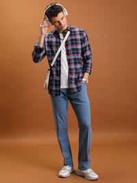 HIGHLANDER Men Straight Fit Mid-Rise Clean Look Light Fade Stretchable Jeans