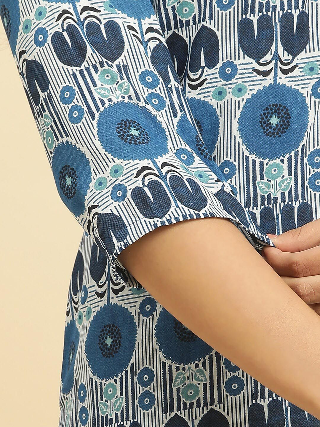 W Blue & White Geometric Printed Mandarin Collar Cotton A-Line Kurta