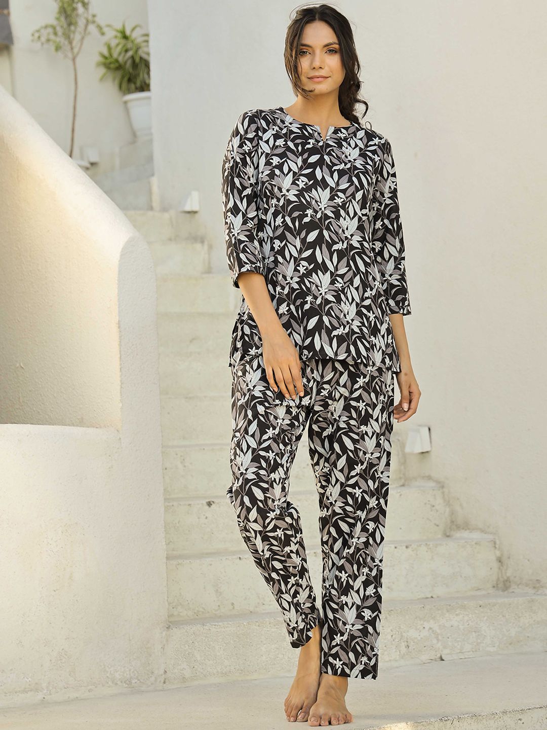 SANSKRUTIHOMES Women Printed Pure Cotton Night suit