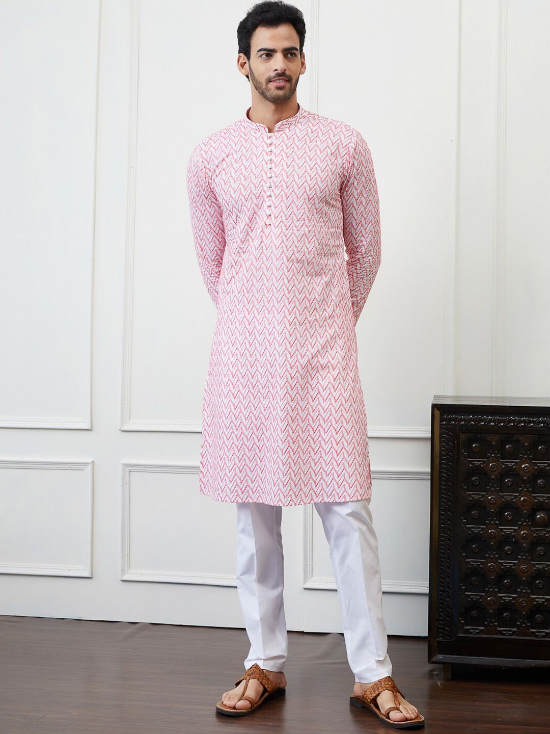 See Designs Chikankari Embroidered Cotton Kurta