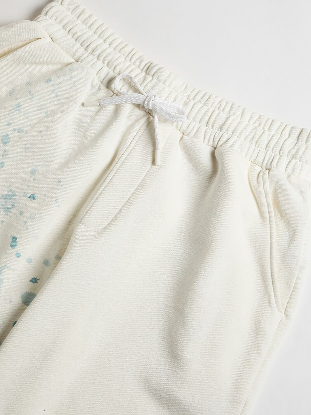 THE BEAR HOUSE Men Abstract Printed Pure Cotton Shorts