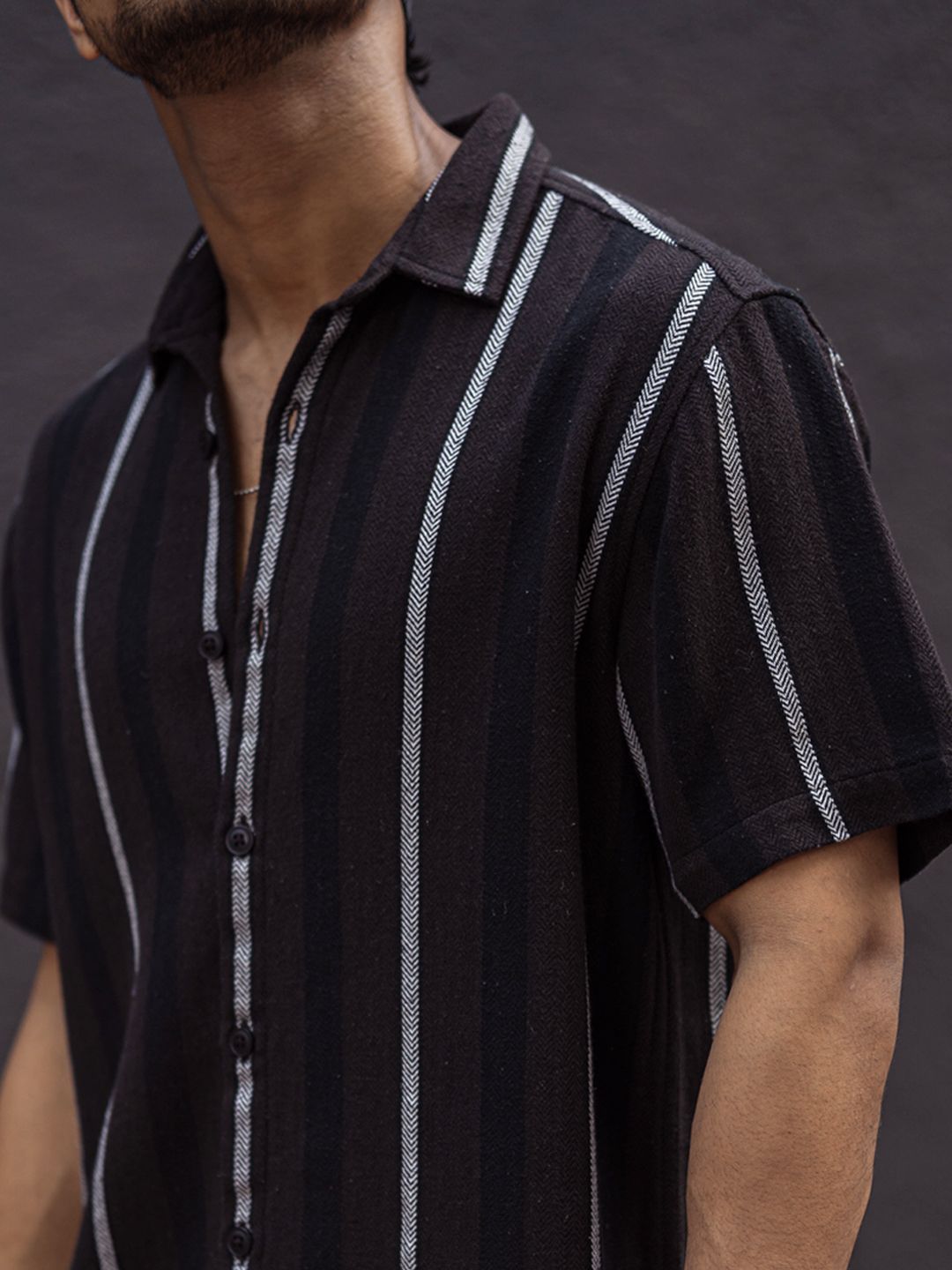 Powerlook Men Vertical Stripes Opaque Casual Shirt