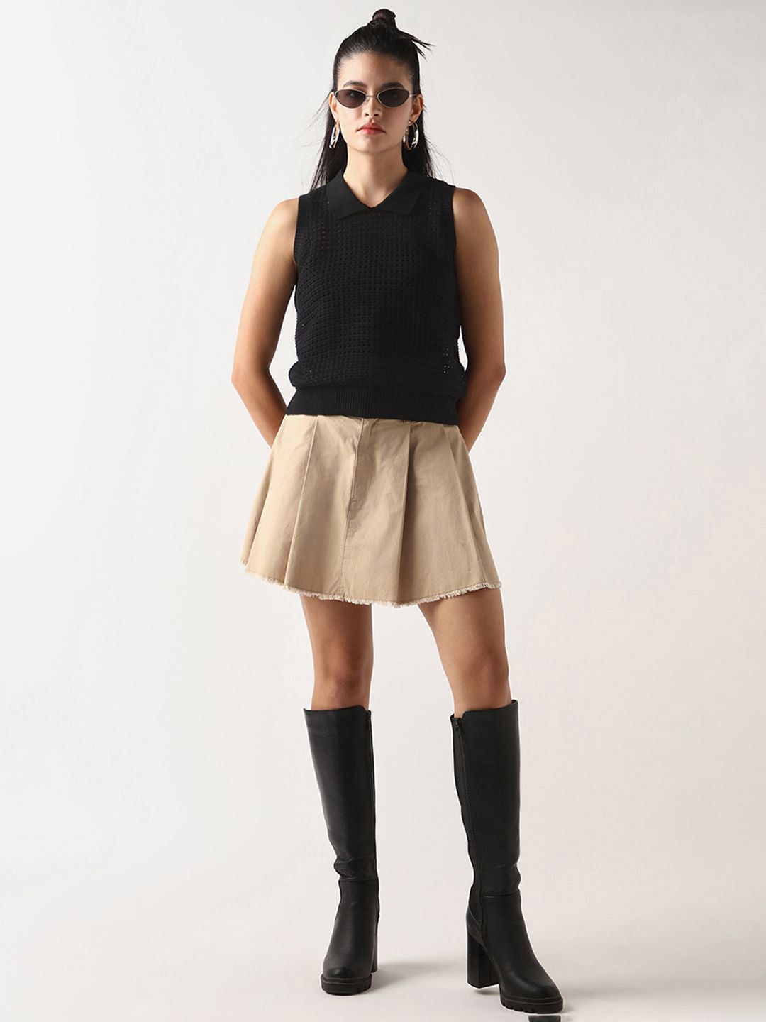 Bewakoof Women's Black Textured Short Top