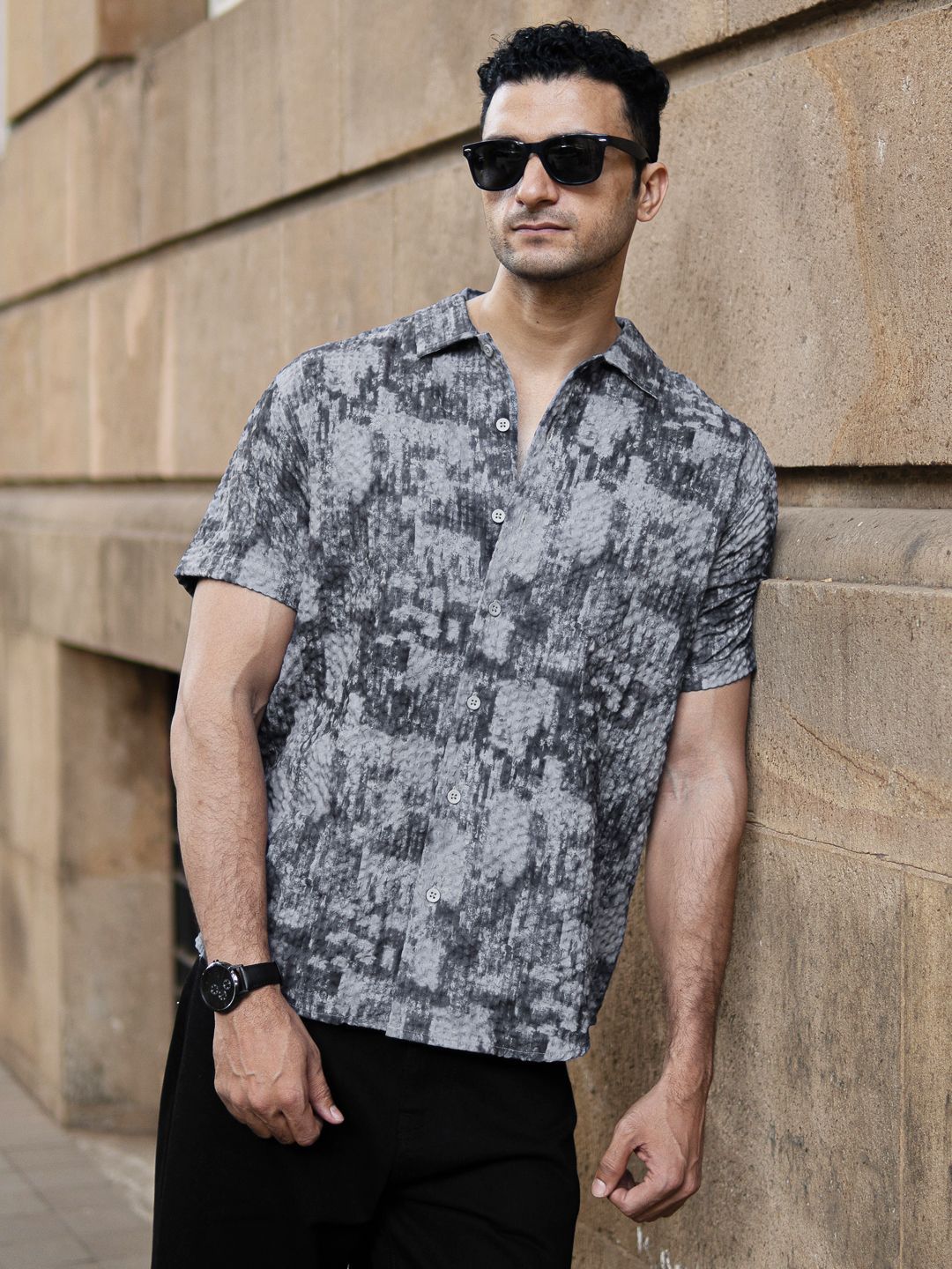 Powerlook Men Regular Fit Abstract Printed Spread Collar Casual Shirt