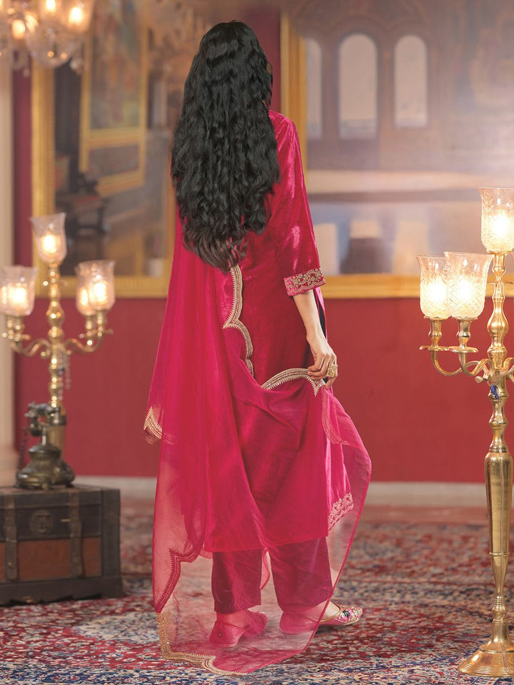 Indo Era Ethnic Motifs Embroidered Sequinned Velvet Kurta With Trousers & Dupatta