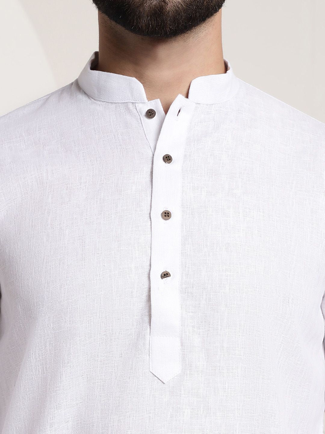 SOJANYA Men White Dobby Kurta