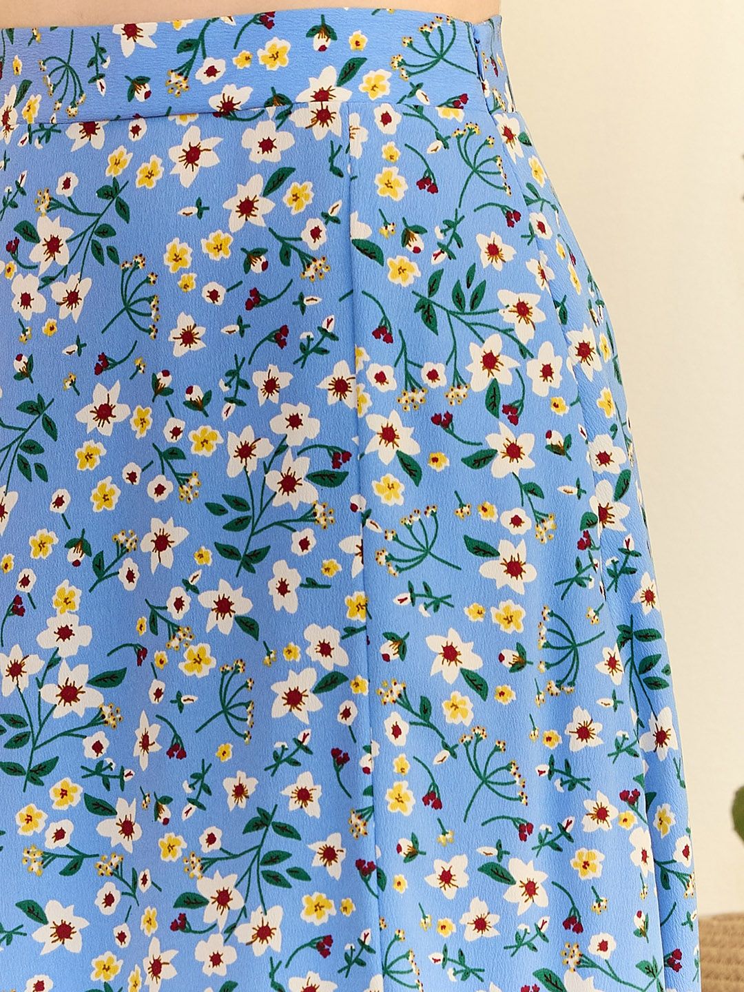 Berrylush Floral Print High Rise Flared Maxi Skirt