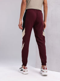 HRX by Hrithik Roshan Men Lifestyle Mid-Rise Colorblocked Casual Joggers